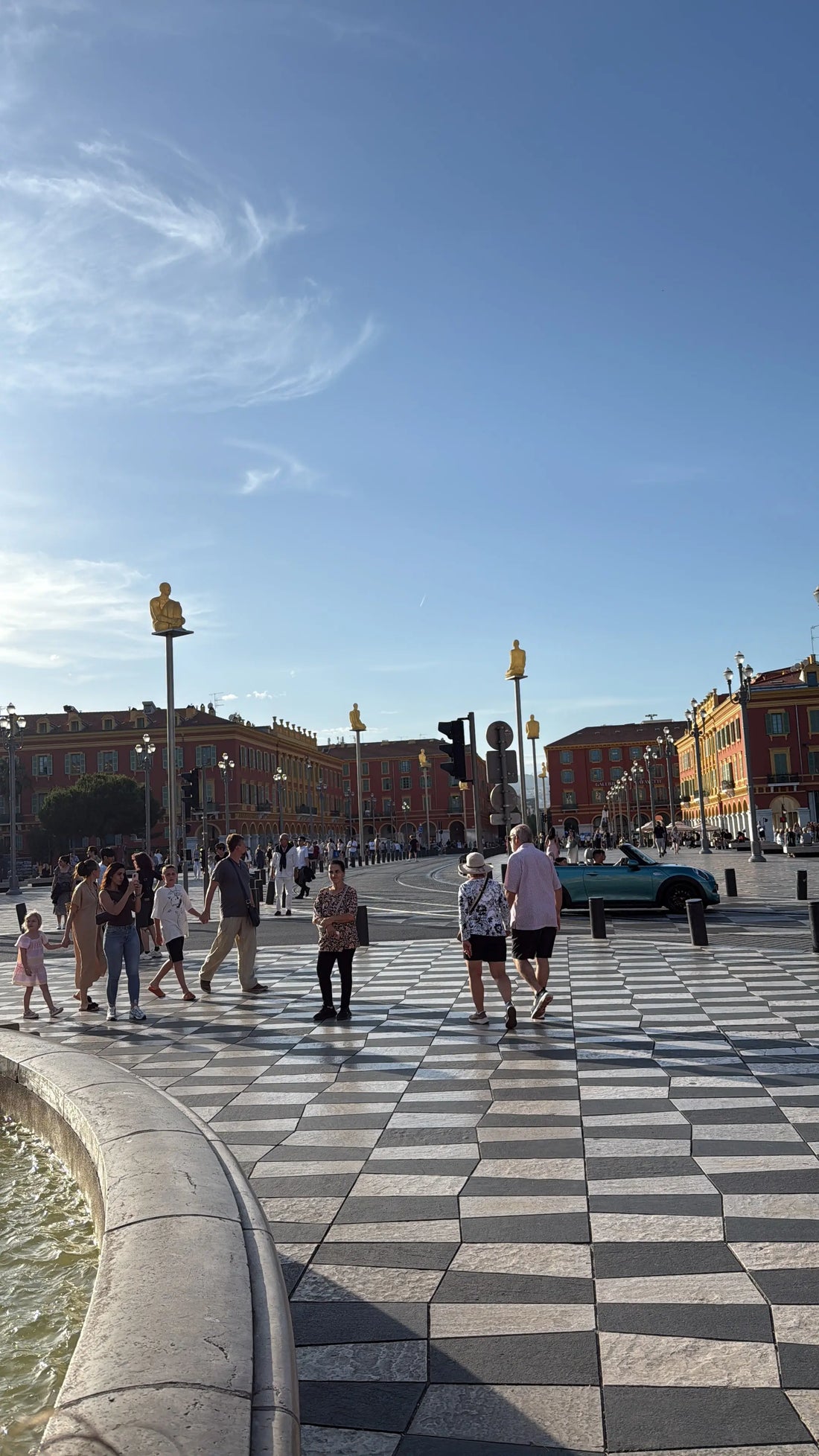 Visite à pied insolite de Nice