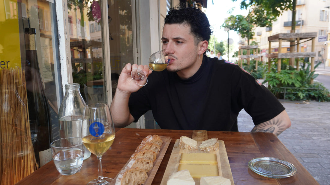 Accord vin et fromage lors d'une dégustation à Nice