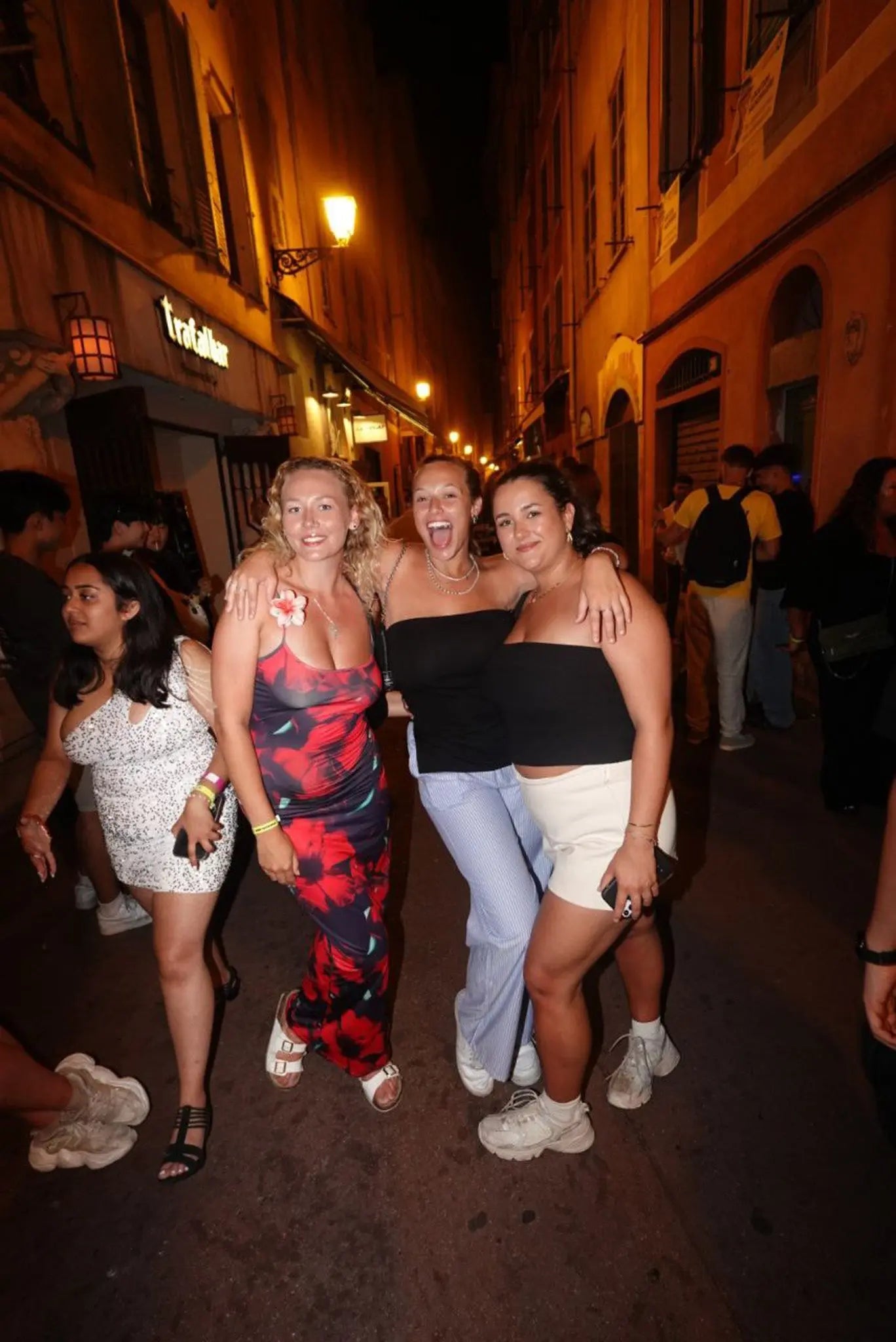 Atelier mixologie pour un EVJF dans un bar à Nice