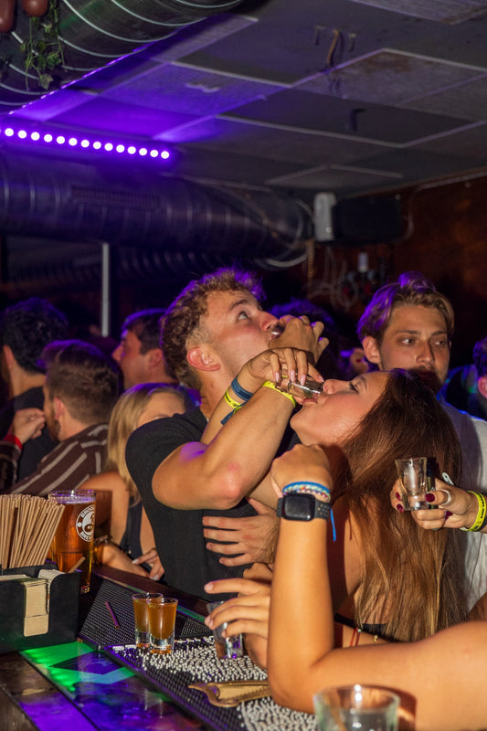 Nightlife Tips for Solo Travelers in Nice