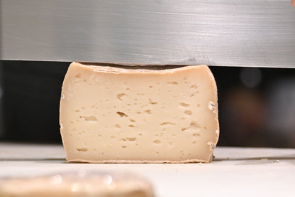 Cheese Tasting in Nice – 5 French & Italian Cheeses
