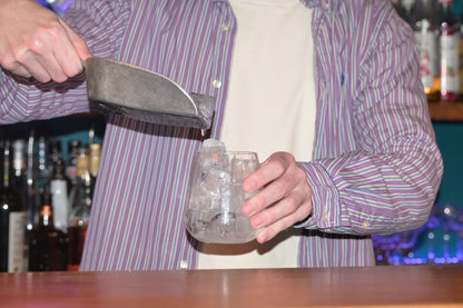 Cocktail Workshop in Nice – Mixology Class Old Town
