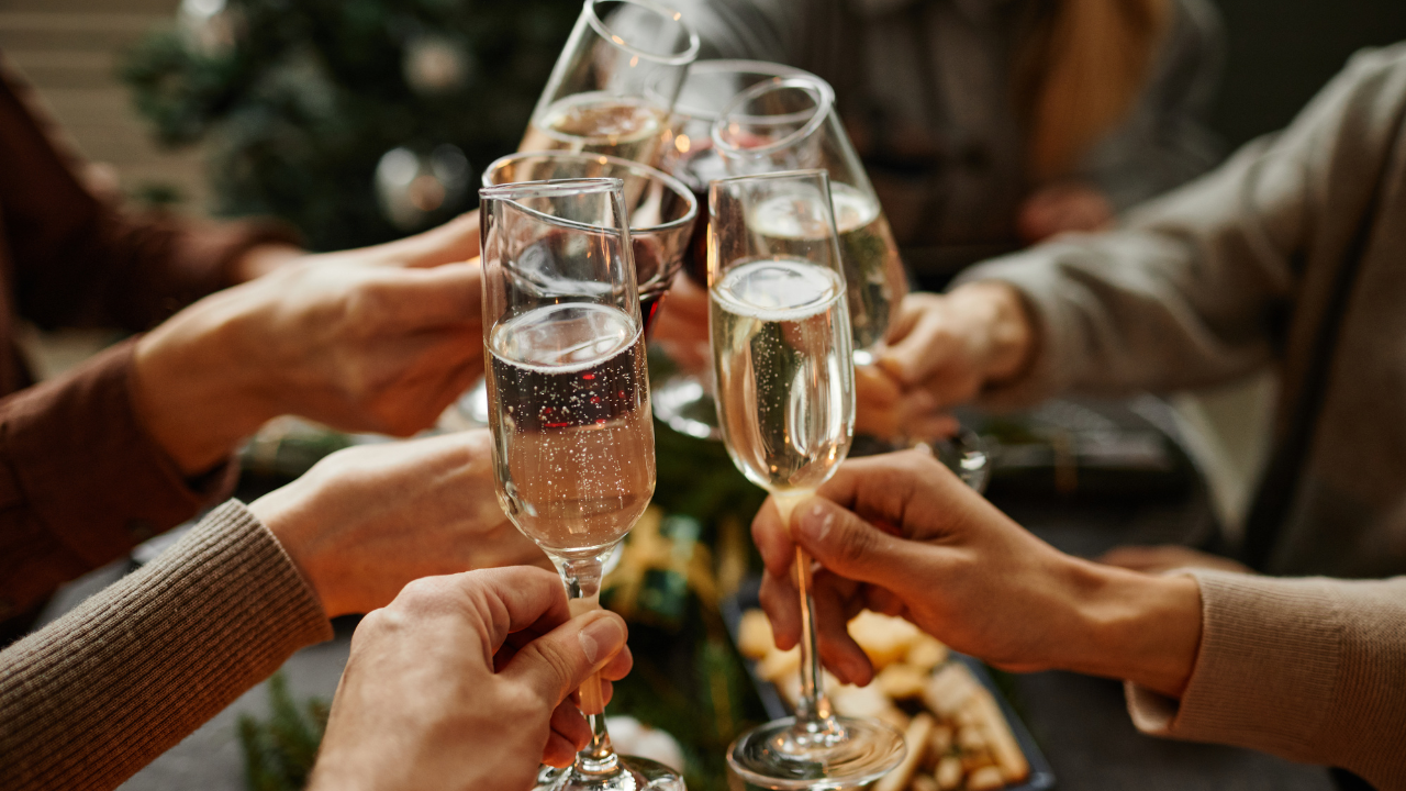 Private birthday dinner with champagne in Nice restaurant